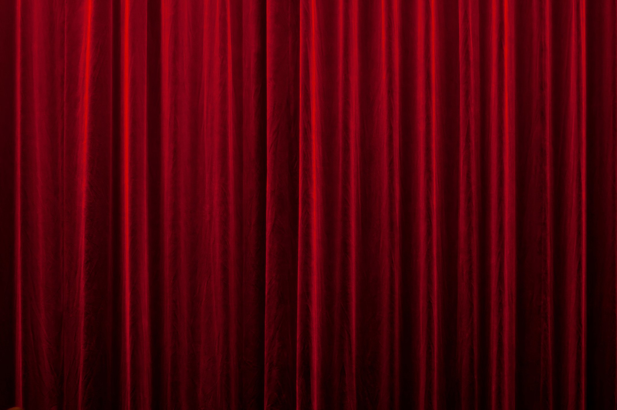 red curtain